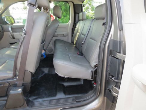 Used 2012 Chevrolet Silverado 1500 W/T image 9