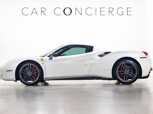 Used 2016 Ferrari 488 Spider Spider image 8