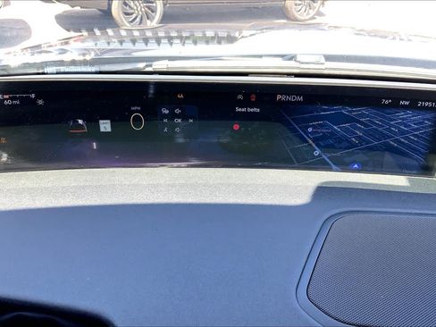 Certified 2025 Lincoln Navigator Reserve AWD/4WD image 51