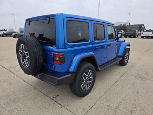 New 2026 Jeep Wrangler Sahara AWD/4WD image 12