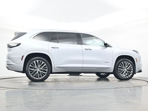 New 2026 Buick Enclave Avenir w/ Super Cruise Package image 34