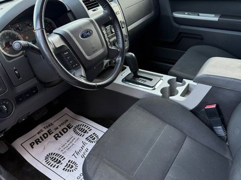 Used 2009 Ford Escape XLT image 10