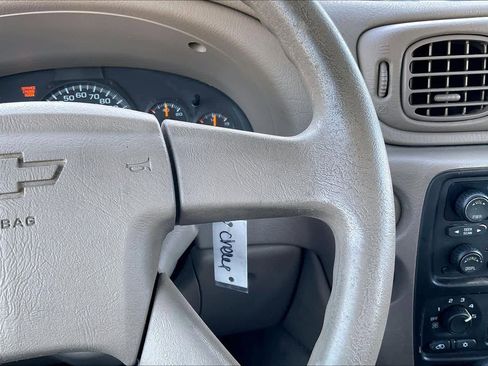Used 2004 Chevrolet TrailBlazer LS image 24