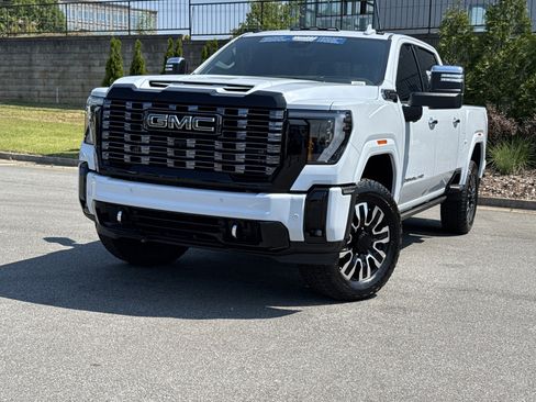 Used 2026 GMC Sierra 2500 Denali Ultimate AWD/4WD image 5