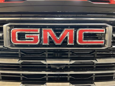 New 2026 GMC Sierra 2500 AT4 w/ AT4 Preferred Package AWD/4WD image 13