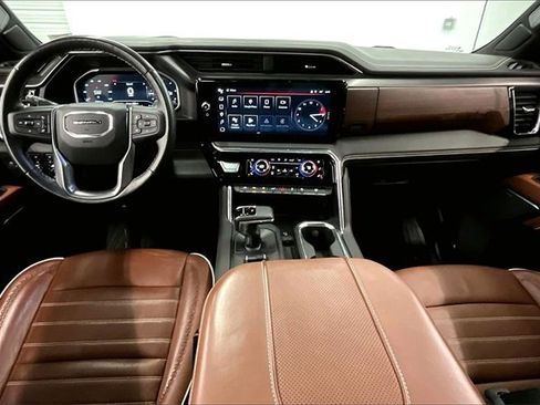 Used 2023 GMC Sierra 1500 Denali Ultimate image 16