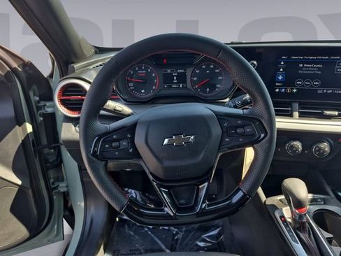 Used 2024 Chevrolet Trax RS image 13