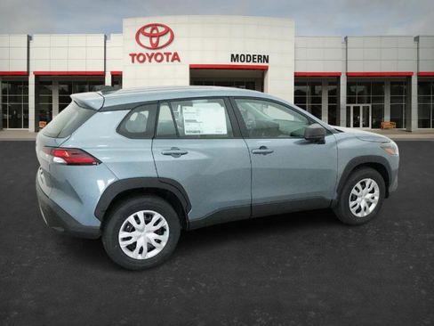 New 2026 Toyota Corolla Cross L image 24