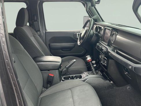 Used 2022 Jeep Gladiator Sport AWD/4WD image 28