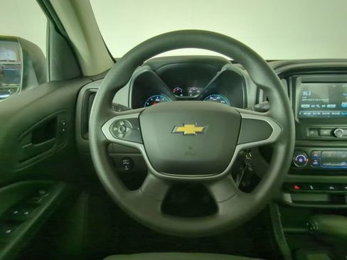 Used 2018 Chevrolet Colorado W/T w/ WT Convenience Package AWD/4WD image 26