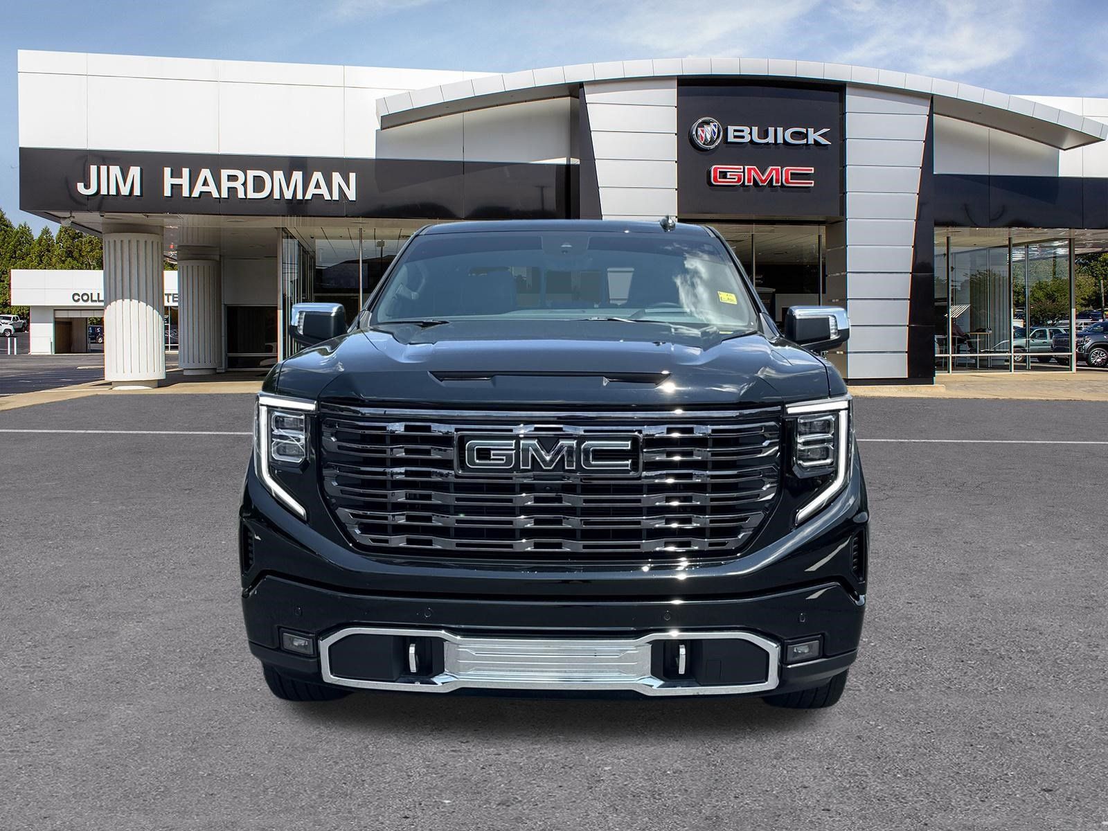 Used 2025 GMC Sierra 1500 Denali Ultimate AWD/4WD image 2