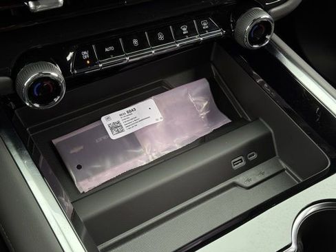 New 2026 Chevrolet Suburban LS RWD image 15