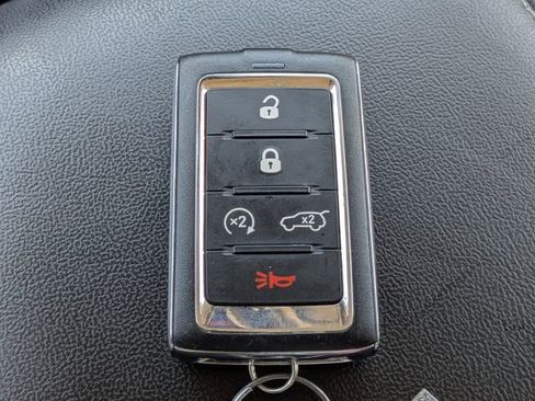 Used 2022 Jeep Grand Cherokee Limited 4xe image 33