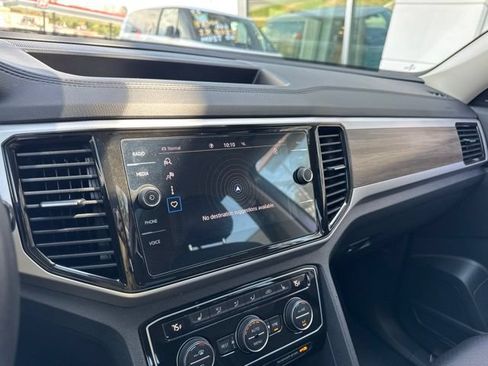 Used 2022 Volkswagen Atlas SEL AWD/4WD image 14