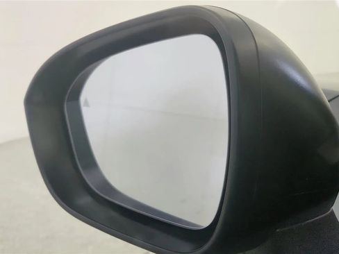 Used 2024 Nissan Rogue S FWD image 24