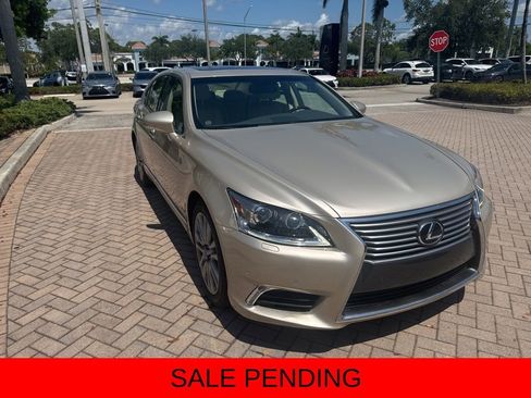 Used 2014 Lexus LS 460 w/ Comfort Package RWD image 2