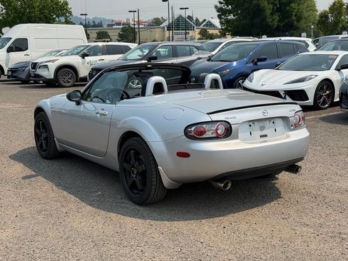 Used 2007 MAZDA MX-5 Miata Touring RWD image 7