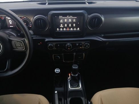 Used 2023 Jeep Gladiator Sport w/ Off Road Group AWD/4WD image 3