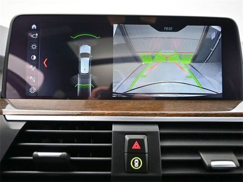 Used 2018 BMW X3 xDrive30i w/ Premium Package image 3