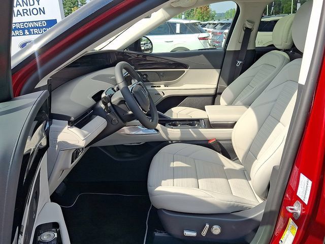 New 2026 Lincoln Nautilus Reserve w/ Jet Appearance Package AWD/4WD image 7