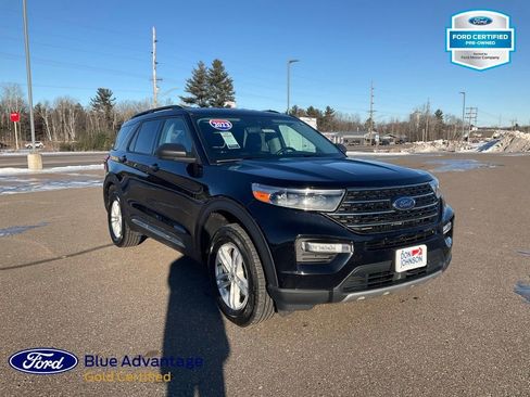 Certified 2023 Ford Explorer XLT w/ Equipment Group 202A image 5