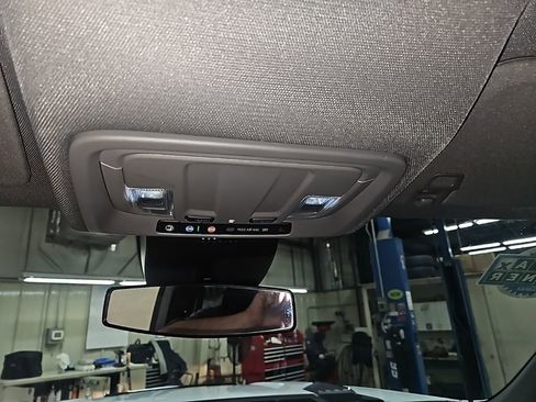 Used 2024 Chevrolet Silverado 2500 LT image 22