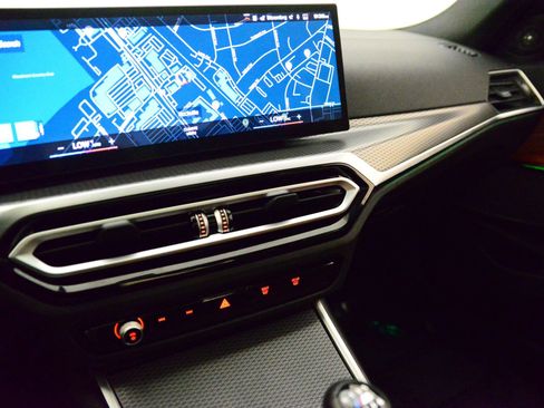 Used 2023 BMW M3 Sedan w/ Executive Package image 29