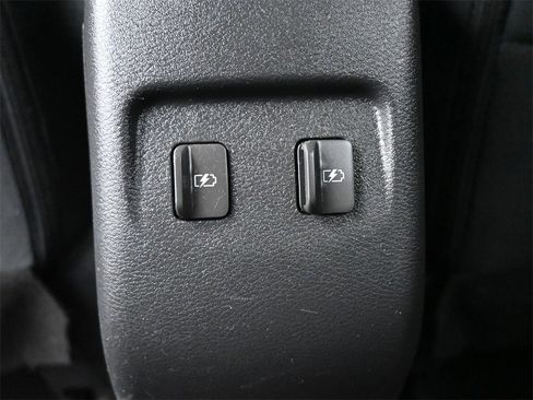 Used 2022 Nissan Kicks SR w/ Interior Electronics Package image 15