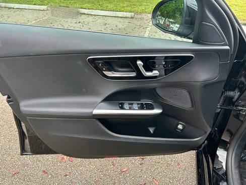 Used 2025 Mercedes-Benz C 300 Sedan image 11