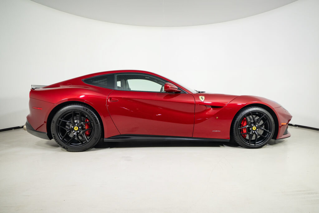 Used 2015 Ferrari F12 Berlinetta RWD image 20