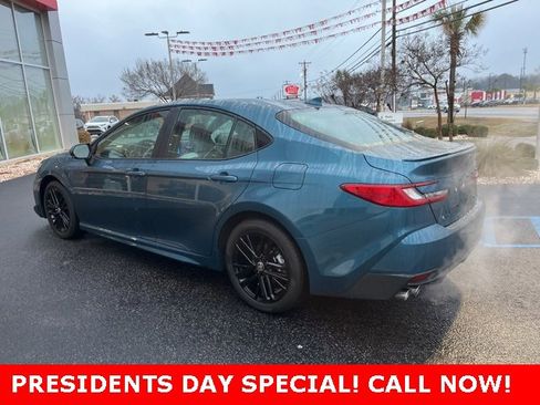 Used 2026 Toyota Camry SE image 39