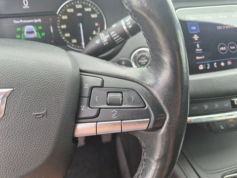 Used 2020 Cadillac XT4 Premium Luxury w/ Cold Weather Package FWD image 14