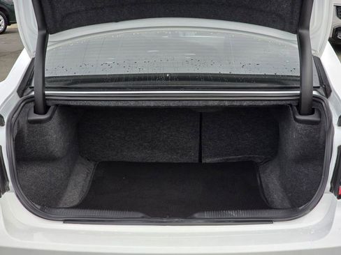 Used 2021 Dodge Charger SXT w/ Driver Convenience Group image 16