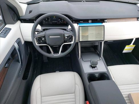 New 2025 Land Rover Discovery Sport S image 16
