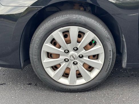 Used 2016 Nissan Sentra SV FWD image 9