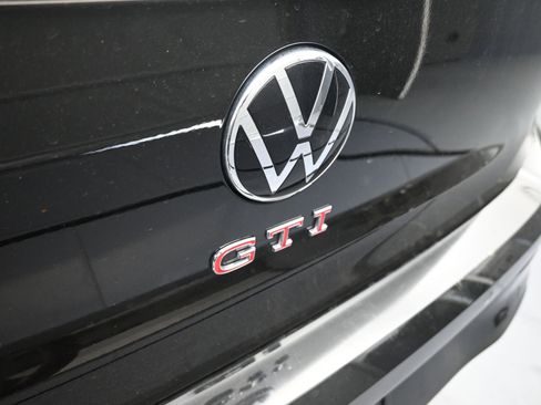 Used 2024 Volkswagen GTI Autobahn image 12