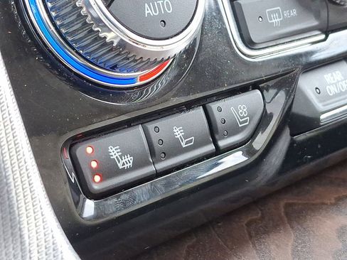 Certified 2023 GMC Yukon Denali image 19