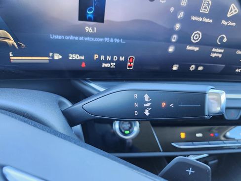 Used 2025 Buick Envision Preferred image 15