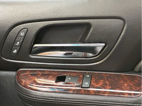 Used 2013 GMC Yukon Denali image 28