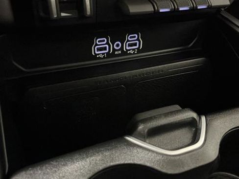Used 2025 RAM 1500 Laramie w/ Sport Appearance Package AWD/4WD image 31