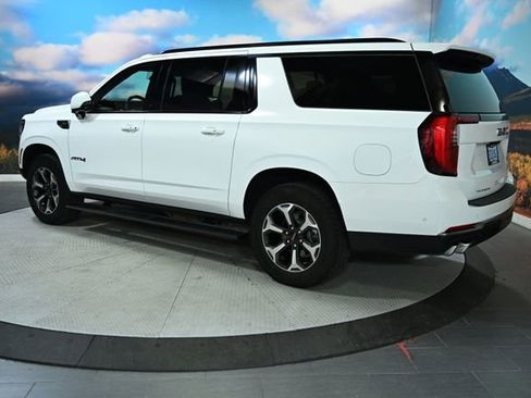 Used 2025 GMC Yukon XL AT4 Ultimate image 7