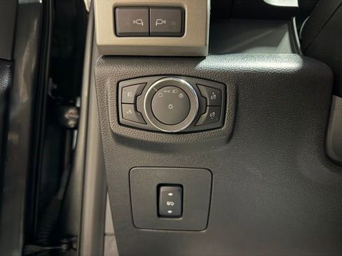 Used 2017 Ford F150 Lariat w/ Equipment Group 502A Luxury AWD/4WD image 35