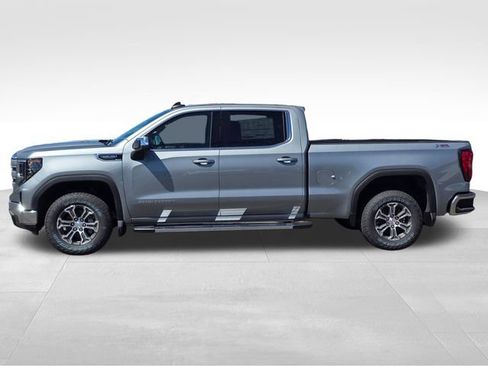 New 2026 GMC Sierra 1500 SLE AWD/4WD image 2