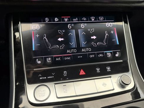 Used 2019 Audi Q8 Prestige AWD/4WD image 42