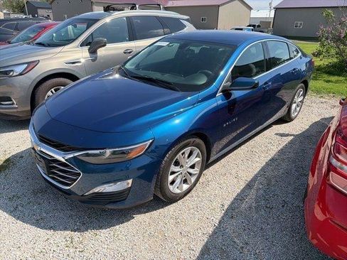 Used 2019 Chevrolet Malibu LT image 4