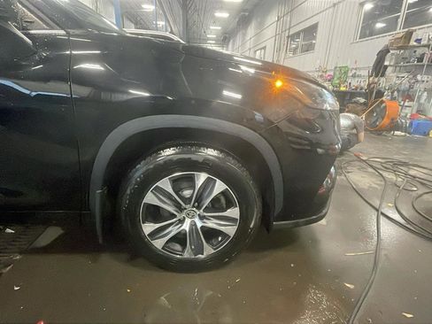 Used 2023 Toyota Highlander L image 22