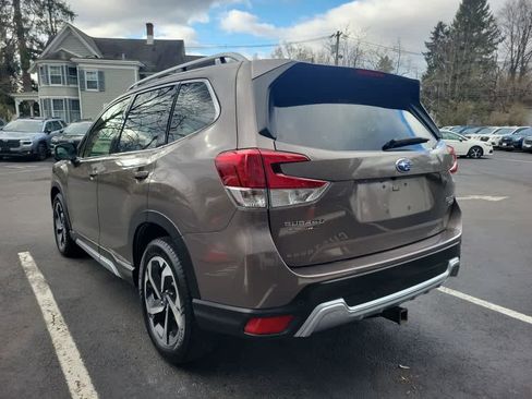 Used 2022 Subaru Forester Touring image 6