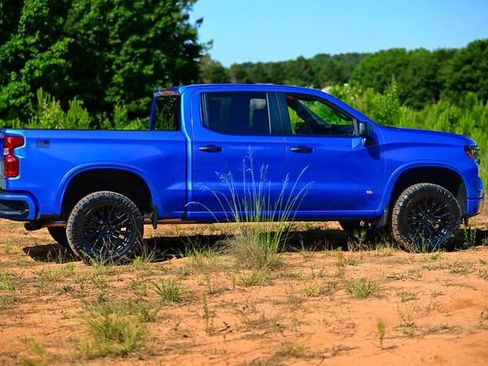 New 2025 Chevrolet Silverado 1500 Custom image 4