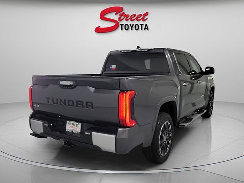 Used 2023 Toyota Tundra Limited w/ Power Package AWD/4WD image 4