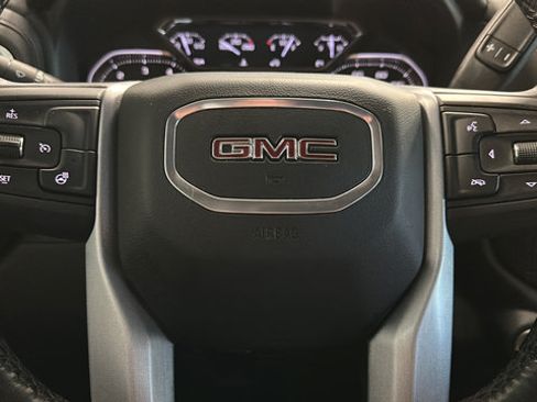 Used 2022 GMC Sierra 2500 SLE w/ SLE Value Package; AWD/4WD image 15